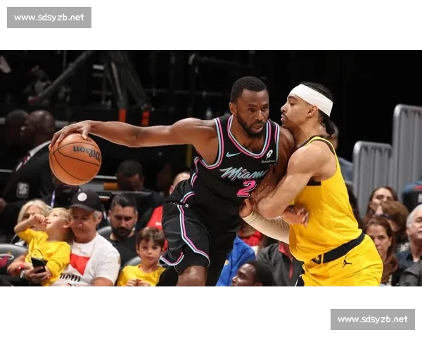 热火与步行者强强对话季后赛格局走向引发全联盟高度关注