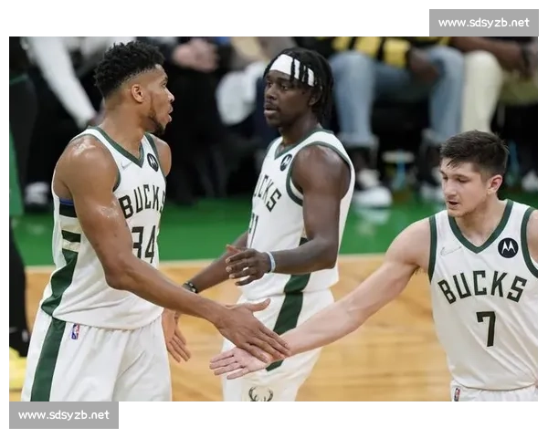 火箭vs湖人首战鏖战全解析年轻冲击对决豪门底蕴谁能先声夺人